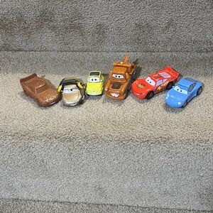Disney Pixar Cars lot of 6 die cast & plastic Lighting McQueen Mater Luigi Press